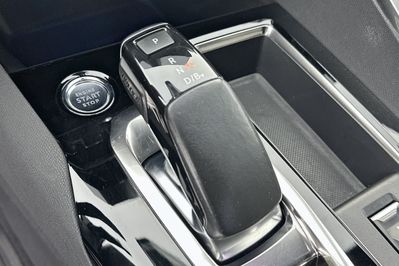 Peugeot 3008 GT 1.6 Hybrid e-EAT8