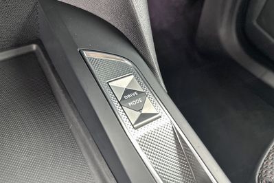 DS DS3 Crossback Performance Line 1.2 Hybrid DCT