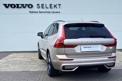 Volvo XC60 T8 Plug-In Hybrid AWD Ultra Dark aut