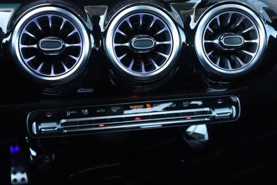 Mercedes CLA 220  4-Matic AMG Line