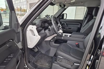 Land Rover Defender 110 D250 AWD S