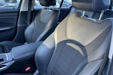 BMW Seria 3 320i Sport Line