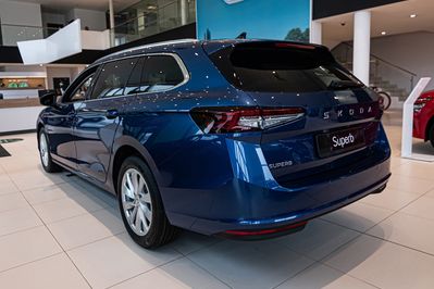 Skoda Superb Drive 2.0 TSI DSG