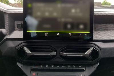 Dacia Duster Expression 1.2 TCe Hybrid-G 4x4 LPG