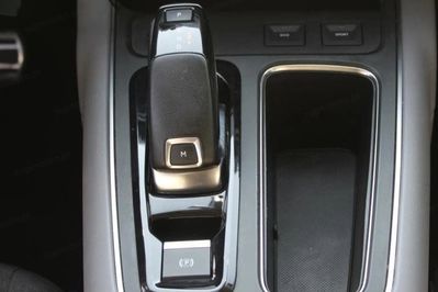 Citroen C5 Aircross 1.6 PureTech Shine EAT8