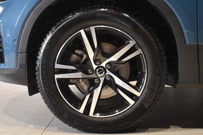 Volvo XC40 B3 Plus Dark