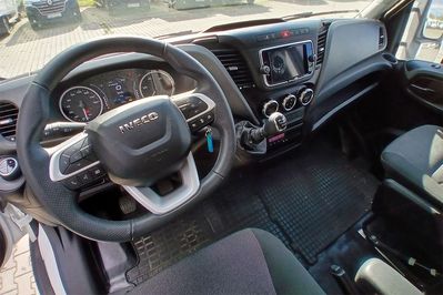 Iveco Daily 70C18 Zabudowa + Tył spanie