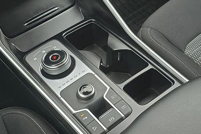 Kia Sorento 1.6 T-GDI HEV M aut 7os.