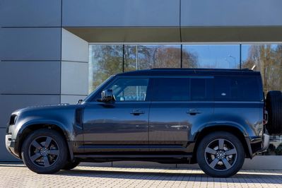 Land Rover Defender 110 D250 X-Dynamic HSE