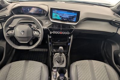 Peugeot 2008 ALLURE 1.2 PureTech