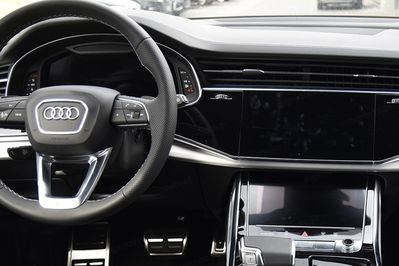 Audi Q7 TDI quattro S Line