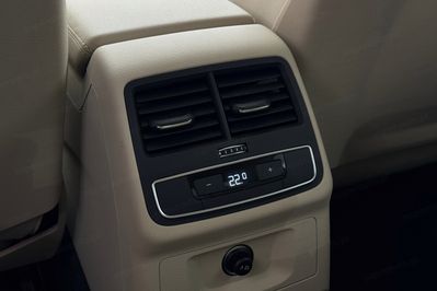 Audi A4 35 TFSI S Line