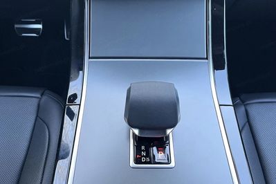 Land Rover Range Rover Velar D200 Dynamic SE