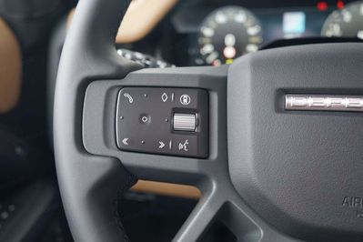 Land Rover Defender 110 3.0 D350 X-Dynamic SE