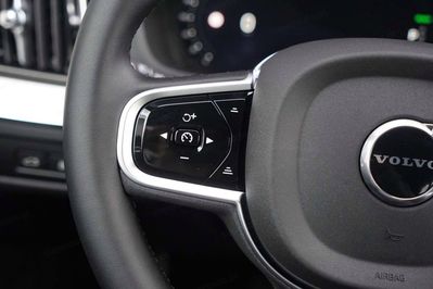 Volvo XC60 B5 AWD Ultra Black Edition