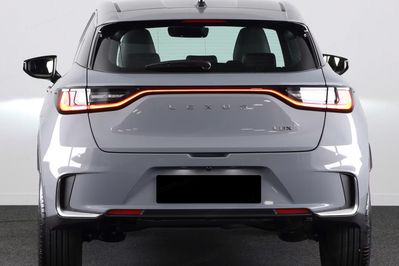 Lexus LBX Elegant 1.5 Hybrid