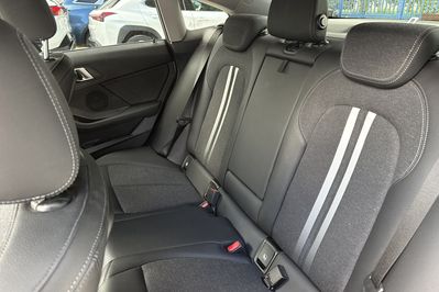 BMW Seria 2 218i Sport Line