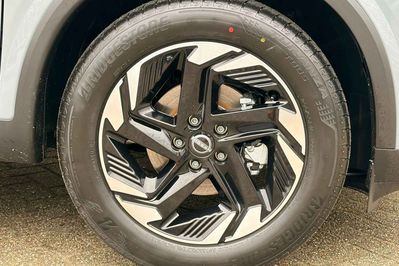 Nissan Qashqai N-Connecta Xtronic 1.3 DIG-T mHEV