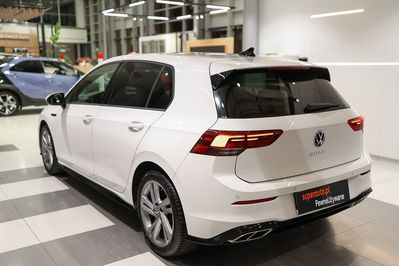 Volkswagen Golf EVO R-Line