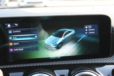 Mercedes CLA 200 mHEV 7G-DCT