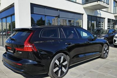Volvo V60 T8 AWD Plug-In Hybrid Ultra Dark aut