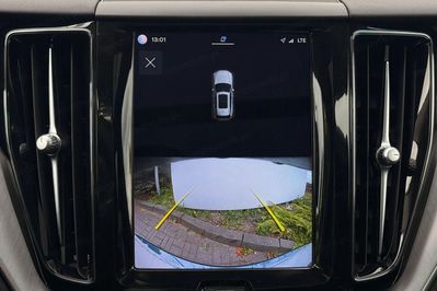 Volvo XC60 T6 Plug-In Hybrid AWD Core
