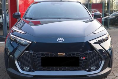 Toyota C-HR GR Sport 2.0 Hybrid Dynamic Force Plug-in