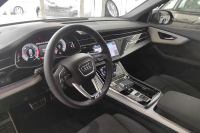 Audi Q8 45 TDI mHEV quattro Tiptronic
