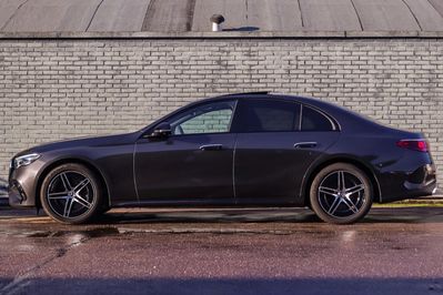 Mercedes Klasa E 300 e 4-Matic AMG