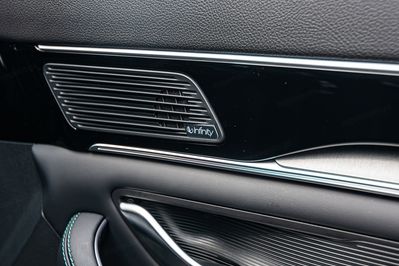 BYD Seal U DM-i  Design AWD
