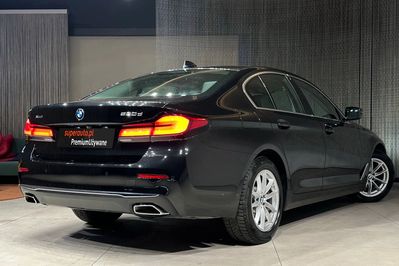 BMW Seria 5 520d xDrive Luxury Line