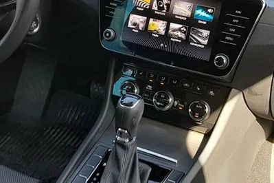 Skoda Superb 2.0 Tdi Scr Style Dsg