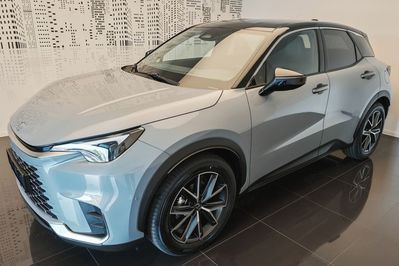 Lexus LBX Emotion 1.5 Hybrid