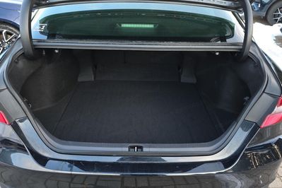 Toyota Camry 2.5 Hybrid Prestige