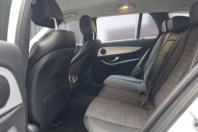 Mercedes Klasa E Estate 220 d 4MATIC Avantgarde