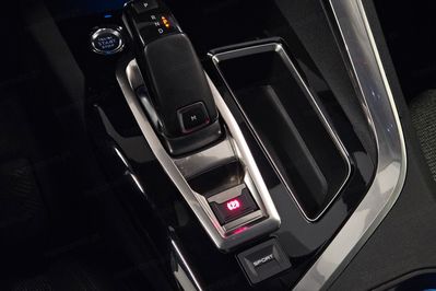 Peugeot 5008 1.5 BlueHDi Active S&S EAT8