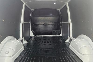 Volkswagen Transporter L2H1