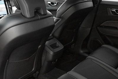 Volvo XC60 B4 B Plus Dark