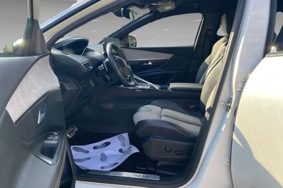 Peugeot 3008 GT 1.6 Hybrid e-EAT8 4x4