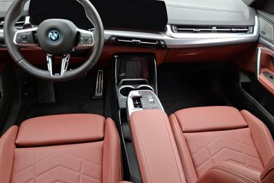 BMW iX2 eDrive20 M Sport