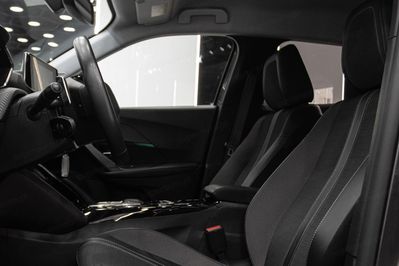 Peugeot 2008 1.2 PureTech Allure S&S EAT8