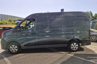 Renault Master L2H2 Extra AT9