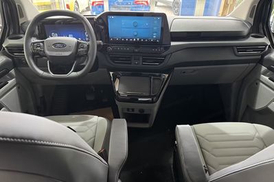 Ford Tourneo Custom 320 L2H1 Titanium X A8 AWD