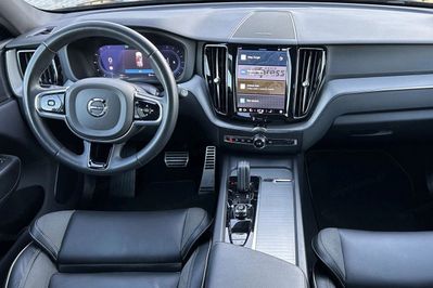 Volvo XC60 B4 B R-Design aut