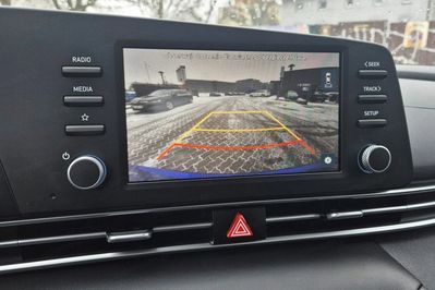 Hyundai Elantra 1.6 Smart DCT