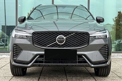 Volvo XC60 B5 AWD Plus Dark