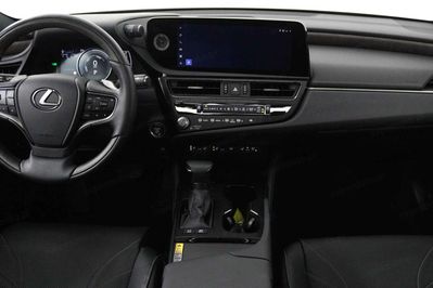 Lexus ES 300h Prestige