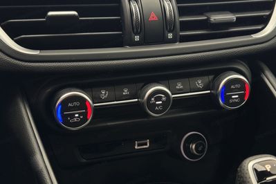 Alfa Romeo Giulia 2.0 Turbo Super aut