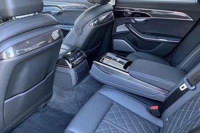 Audi A8 S8 TFSI quattro