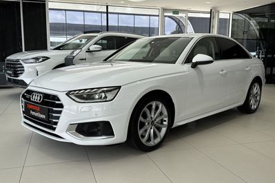 Audi A4 40 TFSI mHEV Advanced S tronic